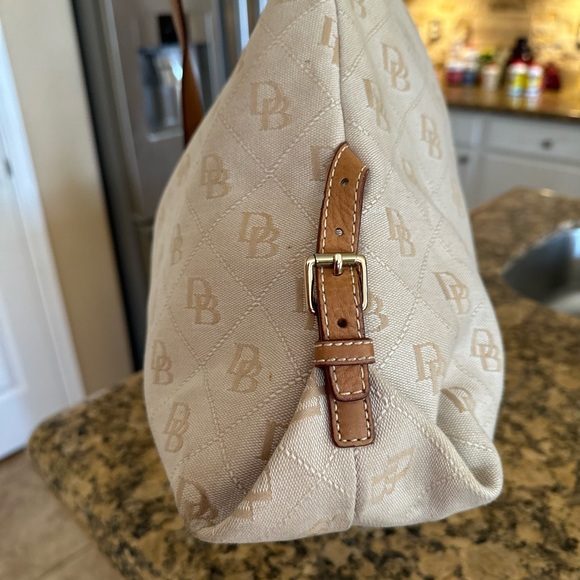 Dooney & Bourke canvas hobo style tote shopper bag • jumbo size - Picture 3 of 13